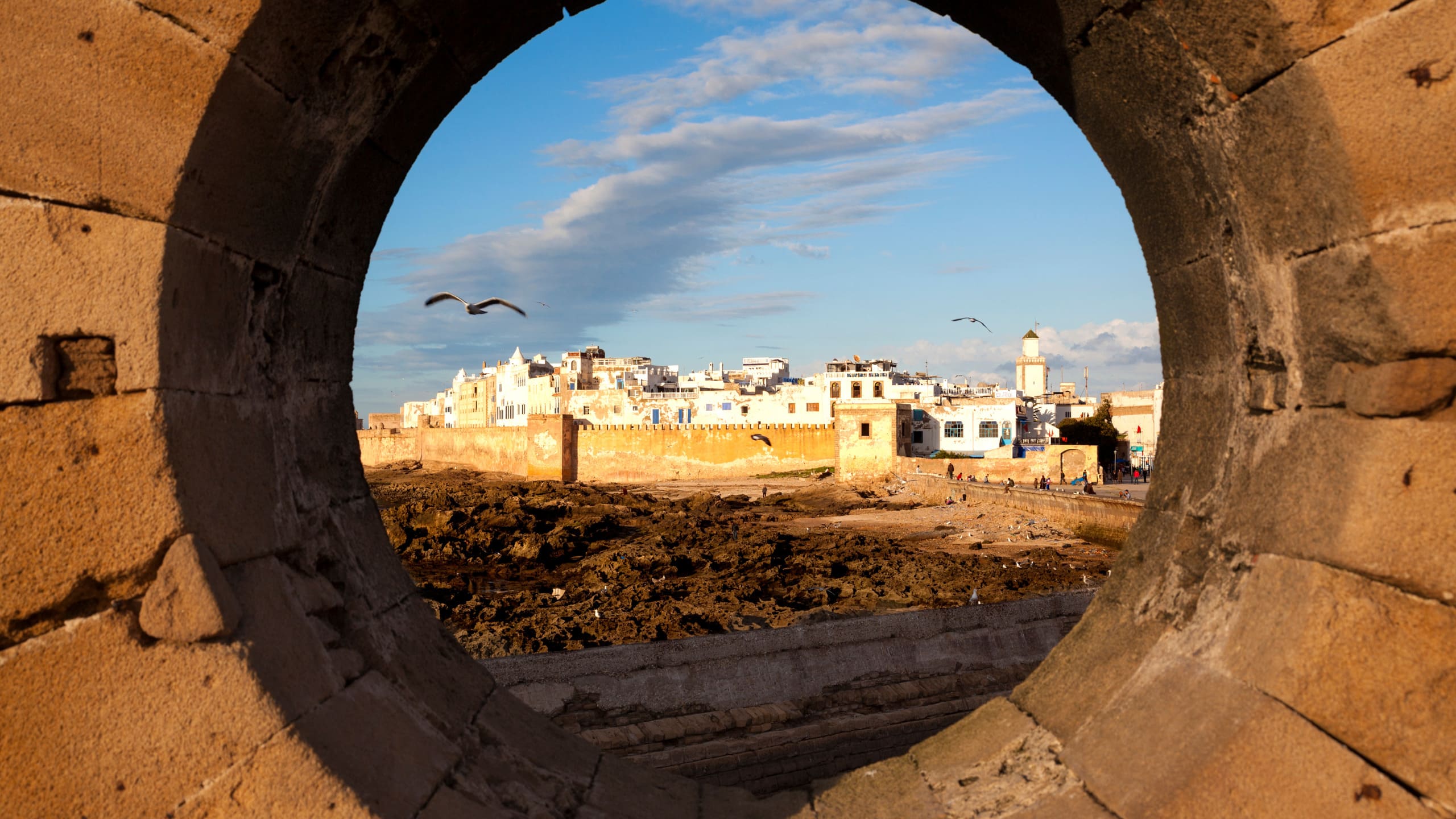 Notre histoire au Maroc - Les remparts de la Médina d'Essaouira